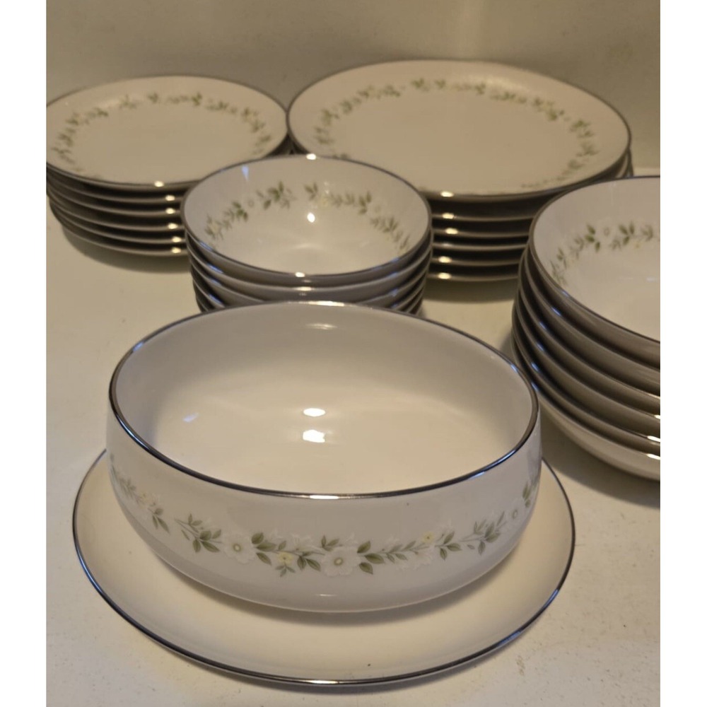 Vintage Mid Century Noritake Ivory Cornelia Japan Floral China Service For‎ 6